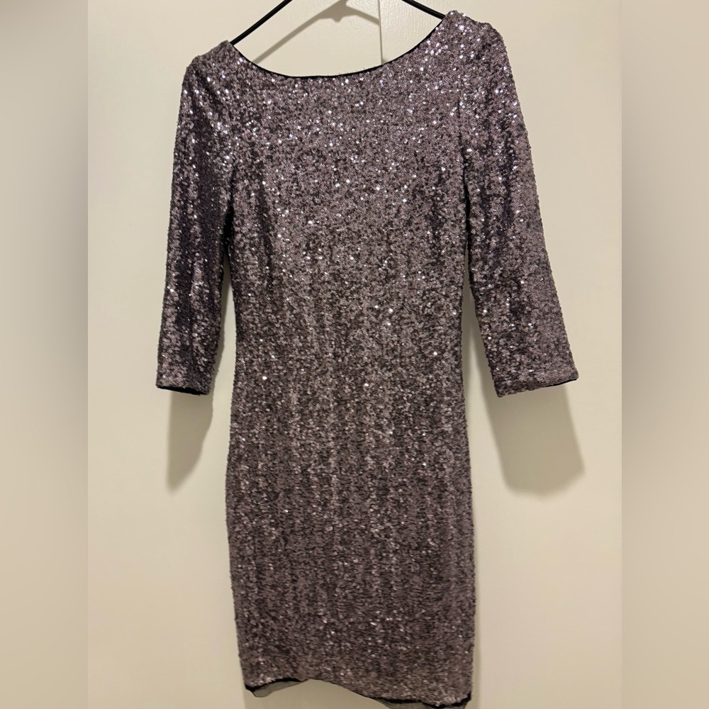 Elegant Sequin Dress in Shimmering purple